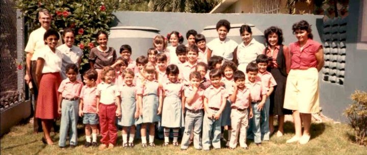 Fachada Primer día del colegio 1983